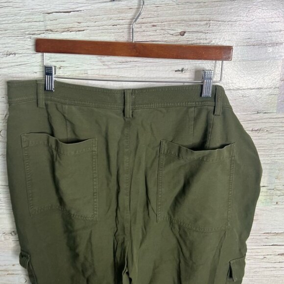 Banana Republic green cargo pants size 18 - Picture 5 of 6